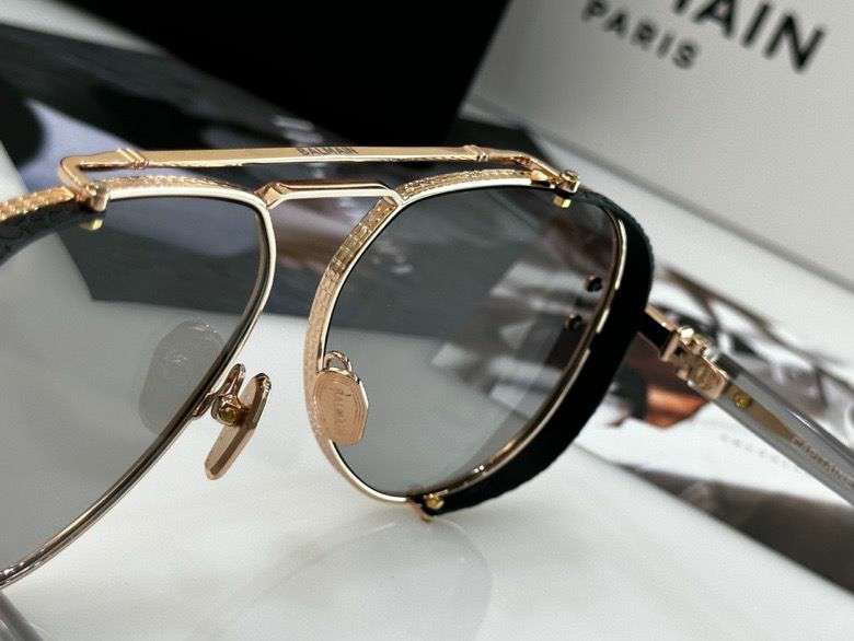 Picture of Balmain Sunglasses _SKUfw48223549fw